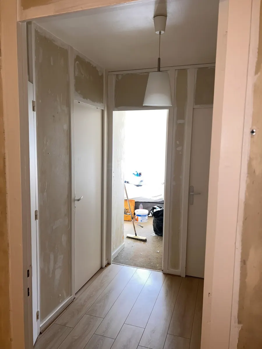 Réalisation de peinture de boiseries et volets à Mauves-sur-Loire